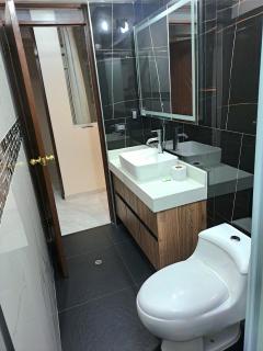 Amplio, Centrico y moderno departamento de 3 habitaciones-401 - 5