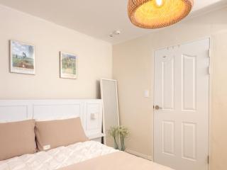 Hee Stay, Sinchon 4min Walk, Near Hongdae and Seoul Station - Seul - 1
