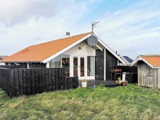 8 person holiday home in Harboøre - 8
