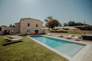 Le Mas des vignes - Piscine - Jacuzzi - 18 pers - 4