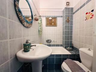Comfortable Family Apartment,3 stops to Acropolis - 6