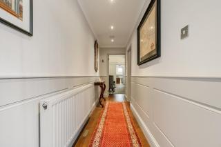 Elegant West Kensington Apartment - 7