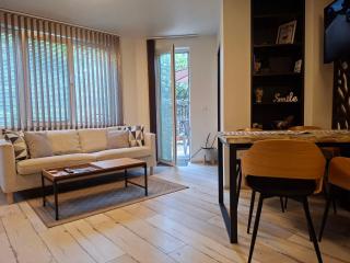 Saint Nicholas Varna Lovely 2 bedroom apartment with sunny garden - 9