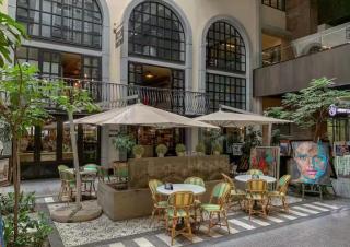 Menlyn Maine Residence - 6