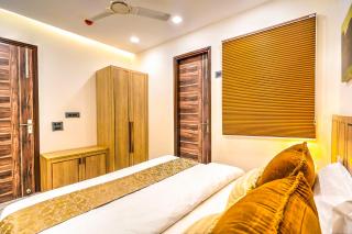 JEFFYotels Studio Suite 1, Hauz Rani South Delhi - 9
