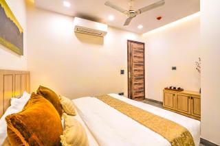 JEFFYotels Studio Suite 1, Hauz Rani South Delhi - 5