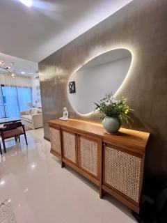 Colombo Skyline Luxury Apartments at Tri-Zen - Pool and Amazing City Views - Colombo - 2