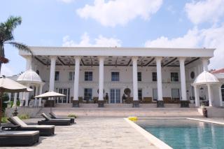 Beachfront Villa Bali - The Luxury Fort - 8