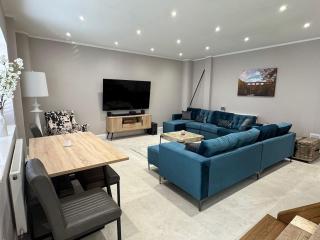 Ty Haul-Sun House - 0