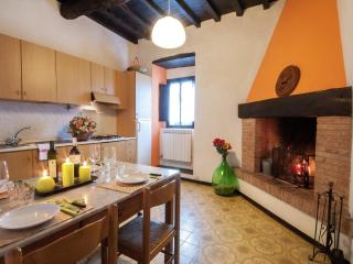 Farmhouse in Dicomano with Tuscan Views - Dicomano - 2
