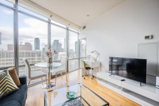 1BR High Floor View Downtown Toronto - 3
