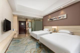 Raccoon international airport hotel & free shuttle bus - 3