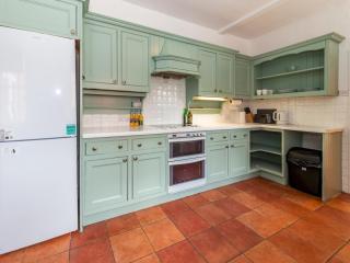 Central Caversham Traditional English House Pass the Keys - 7