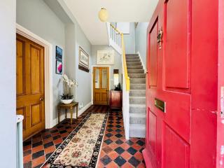 Characterful Buxton Home for 7 Furry Friend Pass The Keys - 8