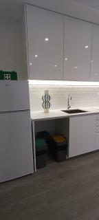 Skynest 61 Faro Airport Guest House - 6