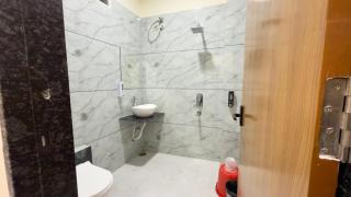 Hotel Hari Sajan - 8