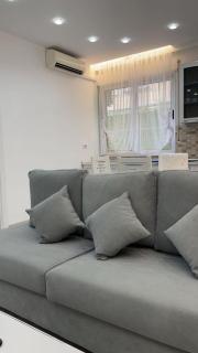 Paco Apartment City-Inn - Shkodër - 8