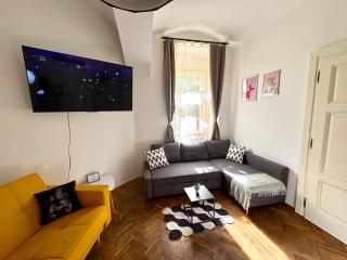 Ultimate Apartment - Private courtyard - Netflix - 5