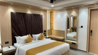 Hotel Time Square -Gandhiji Road, Old Bus Stand, Opp clock Tower ,Thanjavur - 3