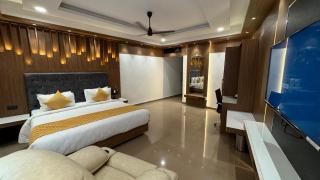 Hotel Time Square -Gandhiji Road, Old Bus Stand, Opp clock Tower ,Thanjavur - 5