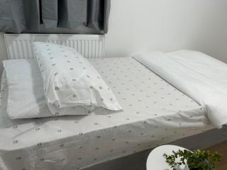 Harrow Haven - Sleeps 5 & Free parking - 3