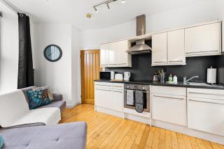 30 percent off! Simple 2 Bed in Central Dewsbury -Sleep 4 - Dewsbury - 2