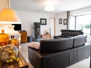 Holiday Home in Brittany near Beaches & Trails - 3