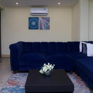 The Breakfast Club Apartments Blue - 5