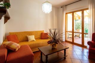 Jenny - Via Vittorio Minelli - 8