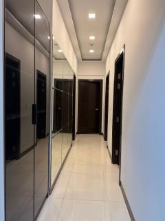 Executive Suites 4 Bedroom Condo Uptown Parksuites Bgc - 1