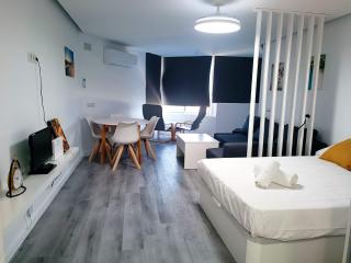 Estudio vista al mar en urbanización con salida a la playa - 6