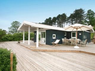 6 person holiday home in Dronningmølle-By Traum - 0