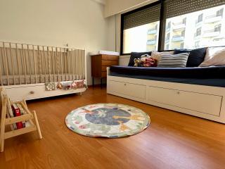Beachfront apartment with Kids Room, Pool & 2 Workspaces - 7