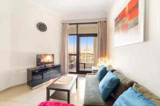 Dubai 1BR Balcony Views Near Miracle Garden - 2