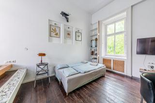Andrássy Loft Huge Bath & AC Near Heroes Sq - 6