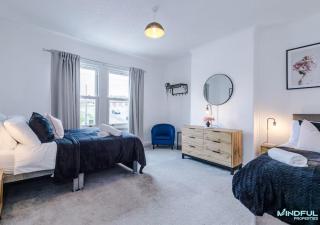 Spacious 5BR House, Pontefract - Sleeps 10 guests - Pontefract - 2