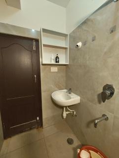 Luxurious 3BHK AC, Peaceful location, Premium stay - 1