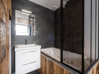 3 pièces cosy, 6 pers, Wi-Fi, parking, près village - FR-1-304-274 - 2