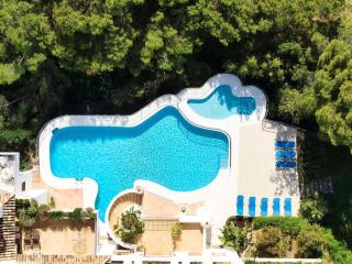 Beautiful Golfside Hideaway - 7