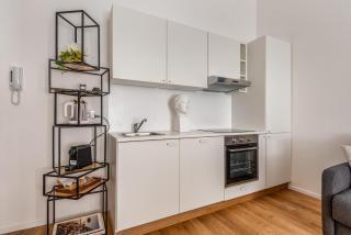 Isola Luxury Apartment - 4