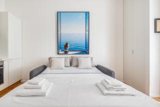 Isola Luxury Apartment - 2
