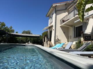 Très beau Studio lumineux dans Villa avec piscine - 3