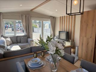 Seton Sanctuary A Coastal Retreat 30 minutes from Edinburgh for Families, Couples and 4 Legged Friends - Port Seton - 0