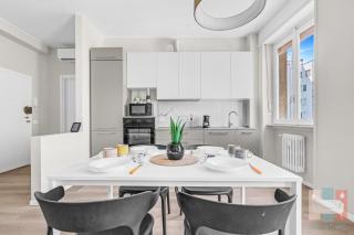 RI9 -Prada- Super large and central apartment - 0