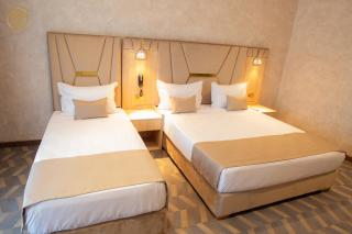 Hotel Cesaree - - 7