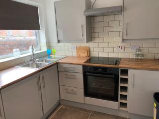Angies 2 bed home in Eccleston near Liverpool sleeps 5 - 4