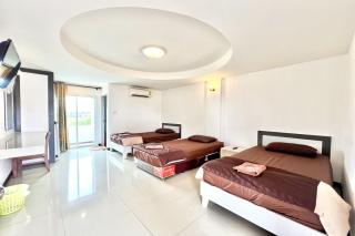 Grand Place Resort - 9