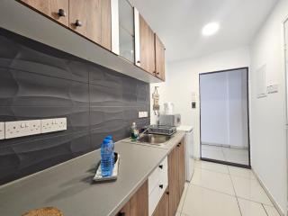 Piazza Napa Suites - Ayia Napa - 9