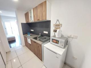 Piazza Napa Suites - Ayia Napa - 5