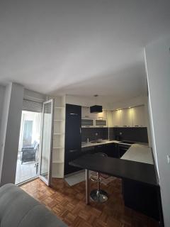 Pak Apartments - 6